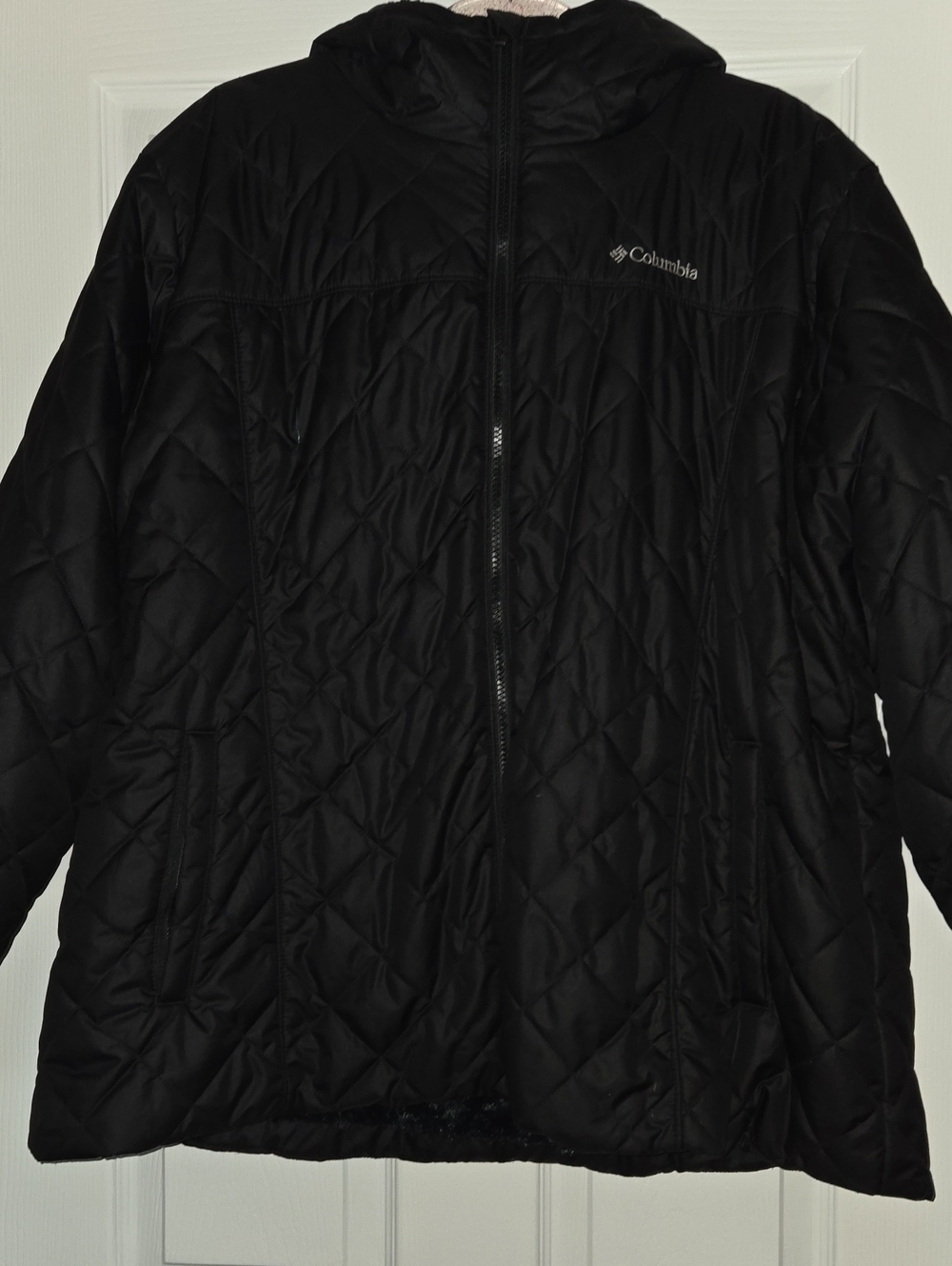 Columbia Womens Black Quilted Hooded Puffer Jacket